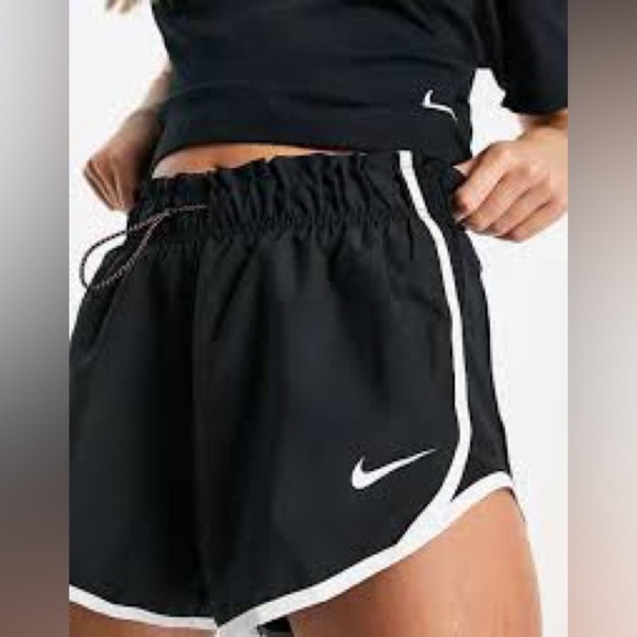 Nike running ionclash tempo black shorts lined size small - Picture 1 of 5